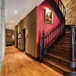 M Maison Particulière