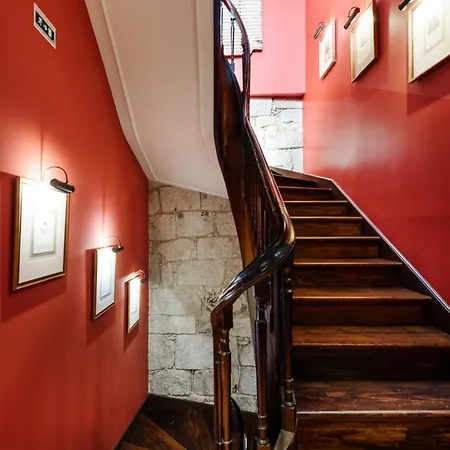 M Maison Particuliere 4*