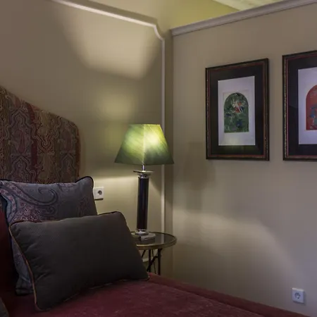 M Maison Particuliere