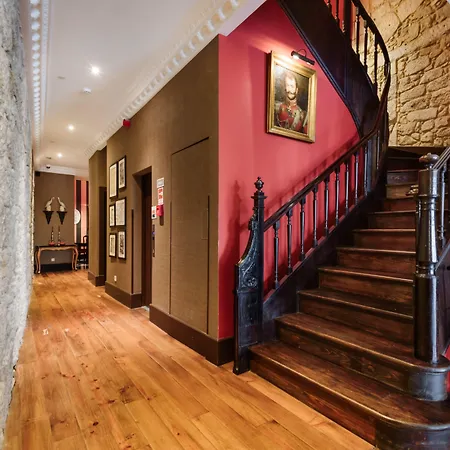 M Maison Particuliere