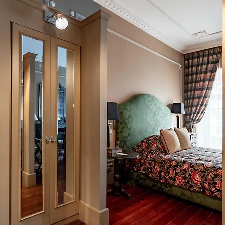 M Maison Particuliere Porto