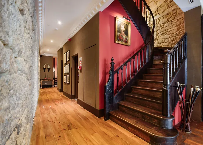 M Maison Particuliere