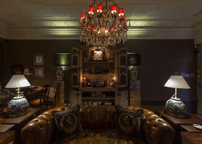 M Maison Particuliere 4*